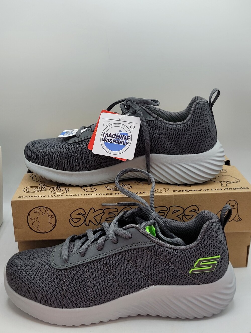 New Sketchers Bounder Style Machine Washable Sneakers Size 3 In Kids NIB